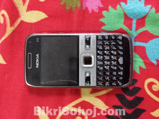 Nokia E72